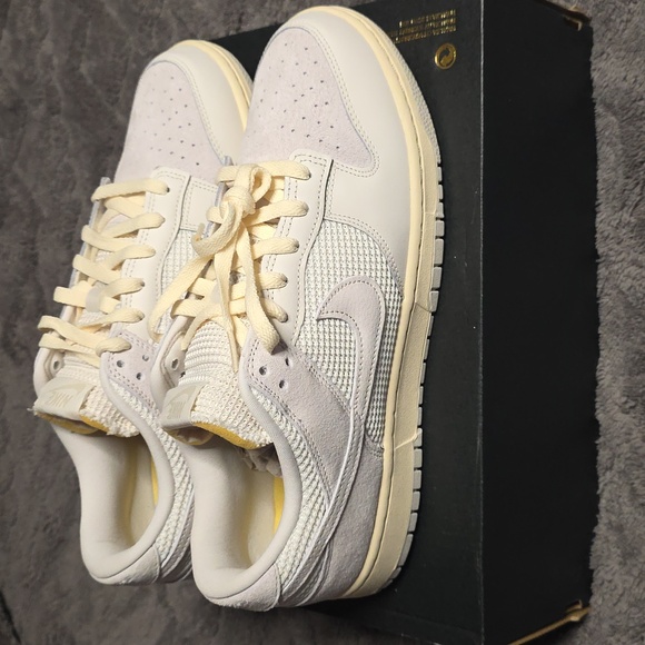 Nike Dunk Low Craft, White and Cream Sneakers - Picture 3 of 11